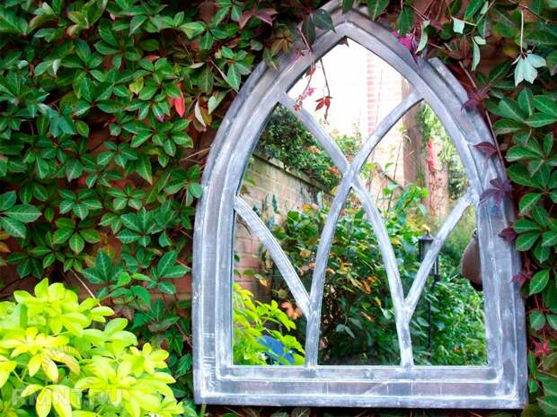 Зеркало в саду как необычная деталь ландшафтного дизайна