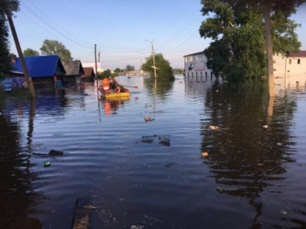 Затопленный Тулун. Фото: МЧС