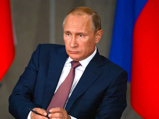 https://image.newsru.com/pict/id/large/1762201_20150818180847.gif