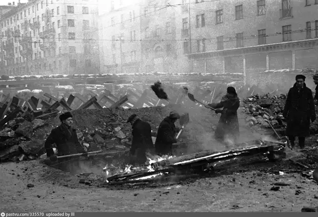 Время сволочей. Как Москва пережила панику октября 1941 года