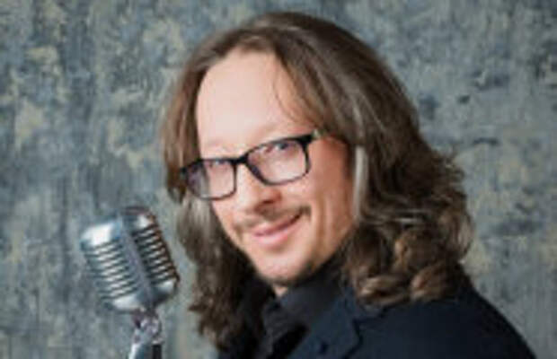 Шоу-бизнес: В 18 лет женился на 32-летней с ребенком, а счастье нашел с внучкой создателя "Ну, погоди": Как живёт человек-оркестр Тимур Ведерников