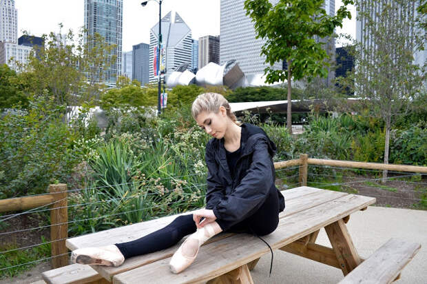 ballet, chicago, pointe shoes, active wear, garage clothing