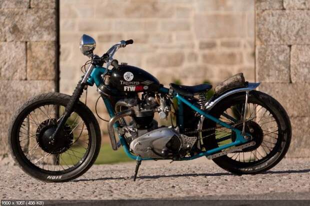 Кастом El Solitario MC Triumph T120R