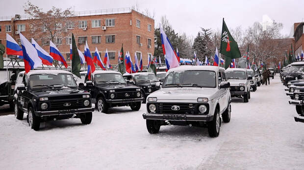 Народный фронт передал 140 транспортных средств бойцам СВО