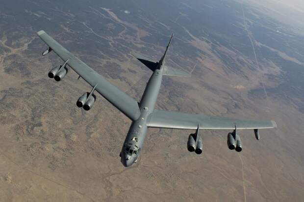 Российские ПВО в Крыму едва не сбили американский бомбардировщик B-52