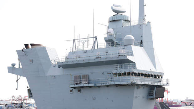 Sky: Британия готовится к развертыванию авианосца на Ближнем Востоке