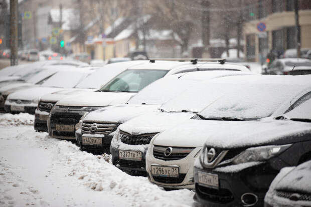 Снегопады в Тульской области усилили спрос на снегоуборочную технику и помощь на дорогах