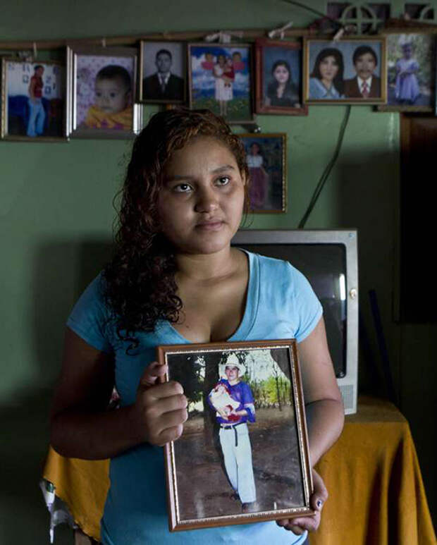 Дома в Сальвадоре о Хосе не слышали уже восемь лет. 