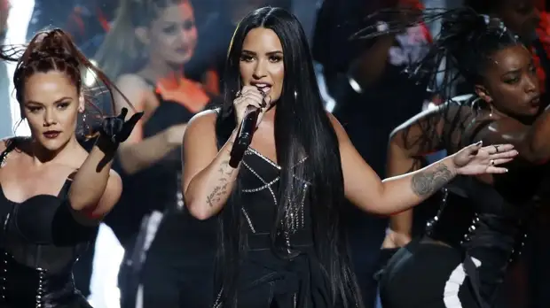 Американская певица Деми Ловато госпитализирована в одну из больниц Лос-Анджелеса