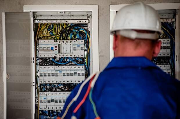 Севастопольцам отказывают в подключении к электросети по формальным признакам