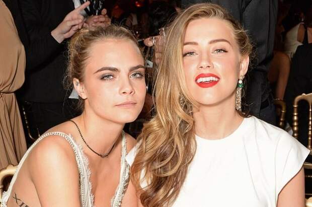 У Эмбер Херд был секс втроем — с Илоном Маском и Карой Делевинь