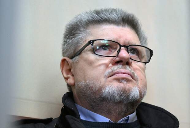 Бывшего главного нарколога России освободили из колонии