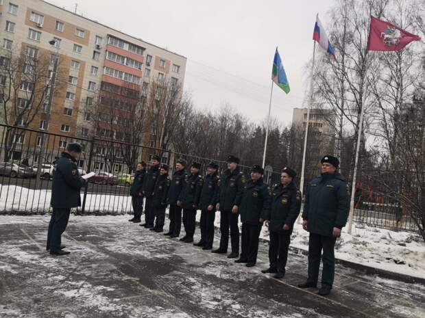 Торжественное построение состоялось в пожарной части СЗАО. Фото: пресс-служба МЧС по СЗАО