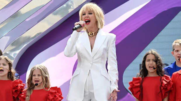 Валерия сообщила, что ее песня прошла отборочный этап в номинанты Grammy