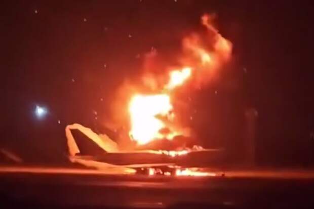 США и Израиль атаковали в Тегеране аэропорт Мехрабад и отделение Нацбанка