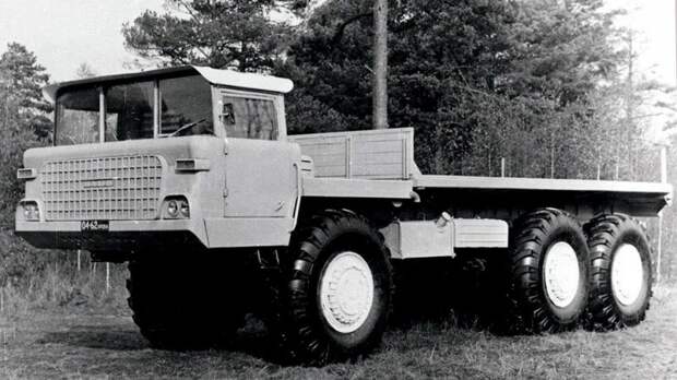 Перспективный 25-тонный грузовой автомобиль НАМИ-076 «Ермак» (из архива А. Карасева) МоАЗ, авто, беларусы, белоруссия, военная техника, военные автомобили, маз, тягач