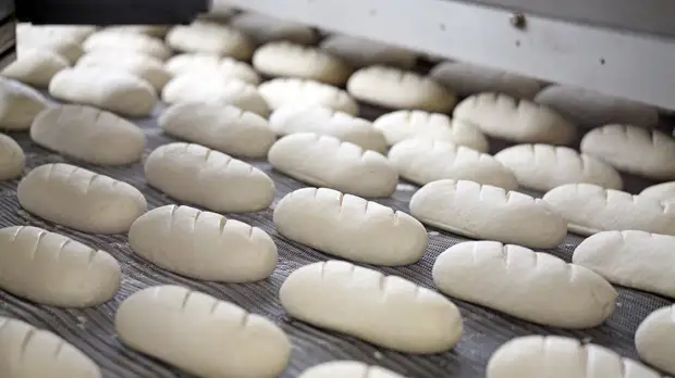 Роспотребнадзор разрешил торговым сетям продавать хлеб без упаковки до 1 июня