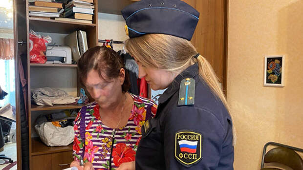 Суд обязал 74‑летнюю пенсионерку за свой счёт установить звукоизоляцию пола - чтоб сосед спал спокойно