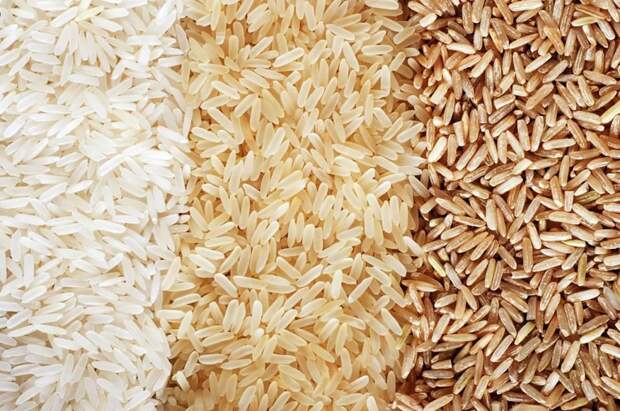 Разбираемся в крупах. Что полезнее: белый, бурый рис или киноа