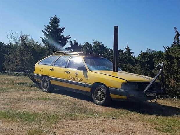 Дровяная сауна внутри Audi 100 1984 года выпуска audi, автомобиль, для друзей, ну вы даете, сауна, удивительное рядом, фантазеры, эстония