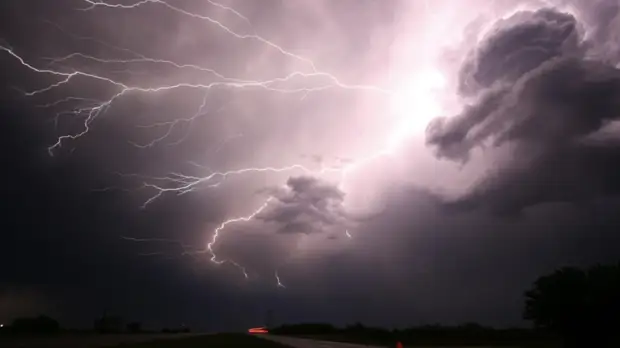 В Ульяновской области объявлен «жёлтый» уровень опасности из-за грозы