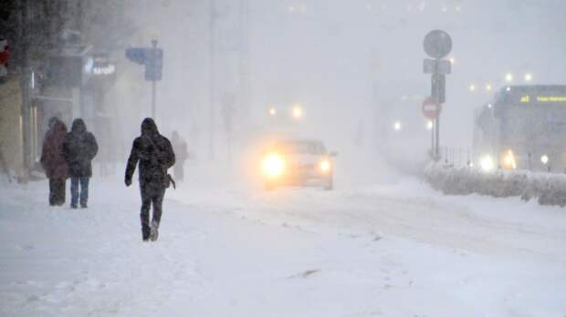 Автоэксперт Кадаков: при снегопаде эстакады особенно опасны для водителей