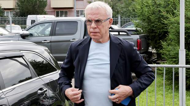 Фетисов: «Галлан изначально должен был понимать разницу между КХЛ и НХЛ, куда едет, за что берется»