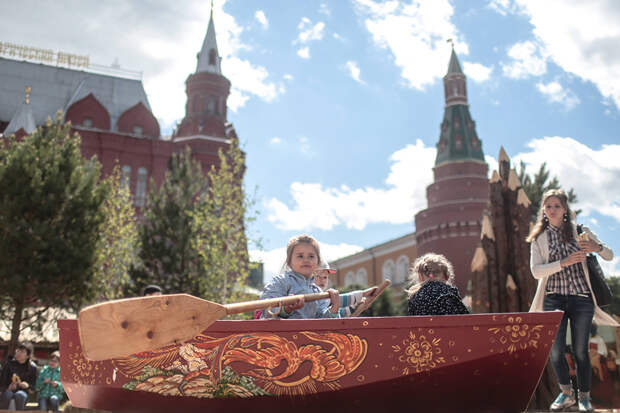 Знай наших! Крутая историческая реконструкция в центре Москвы