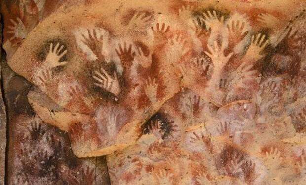 6. Отпечатки рук в древней пещере Египта оказались не человеческими. история, факты