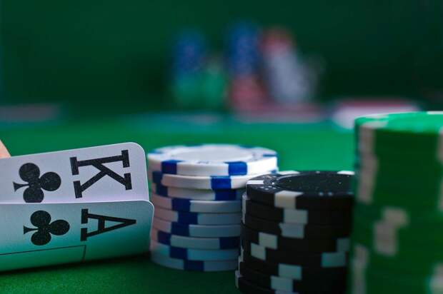 Тренер детской команды проиграл собранные на турнир деньги в казино