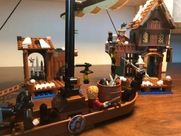 Примеры разнообразных поделок от любителей LEGO