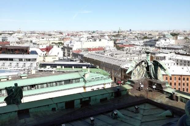 Прокуратура Петербурга требует заблокировать сайты с экскурсиями по крышам