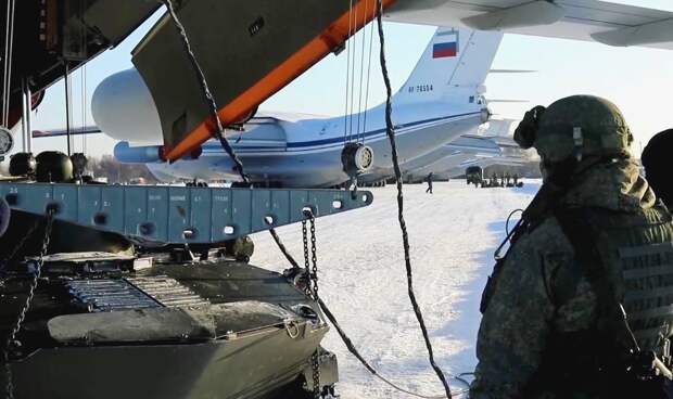 Мнение либерального эксперта: Чем Токаев может «расплатиться» с Кремлем за помощь