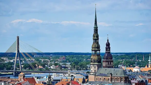 В Латвии проверяют данные об открытии семейной парой ресторана в Крыму