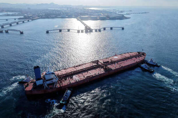 Посол Барбин: танкеры РФ на прицеле, но правовая блокировка Балтики невозможна