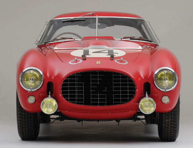 Спорткар Феррари 1953 года с длинным названием 340/375 MM Berlinetta ’Competizione’ Спорткар Феррари 1953 года с длинным названием 340/375 MM Berlinetta ’Competizione’
