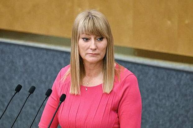 Журова: иностранцы могут завидовать россиянам из‑за поддержки традиционных ценностей