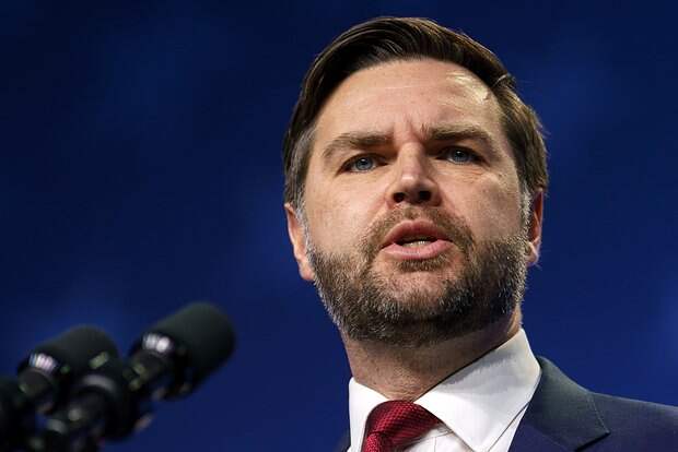 Вэнс признал непонимание причин удара по школе в Иране