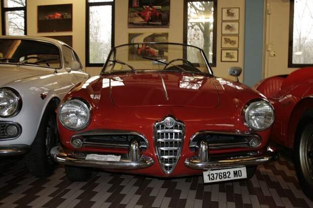 Коллекция автомобилей сыровара Панини﻿ (20 фото)