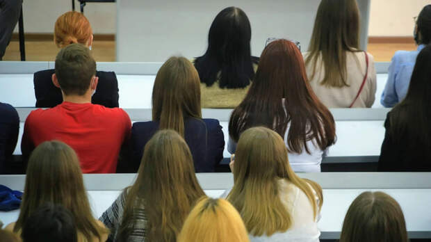 Студенты / Фото: amic.ru