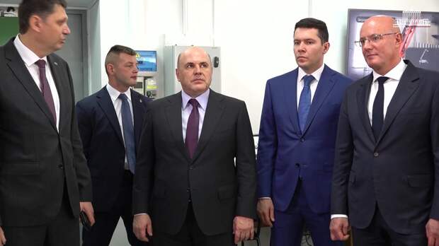 Если без эмоций проанализировать и сопоставить западные санкции и медийную их поддержку (главным образом в русскоязычных медиа) в отношении конкретных чиновников - то можно найти много любопытных и...