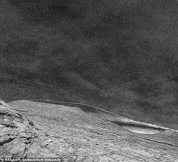 Curiosity заснял на Марсе причудливые облака