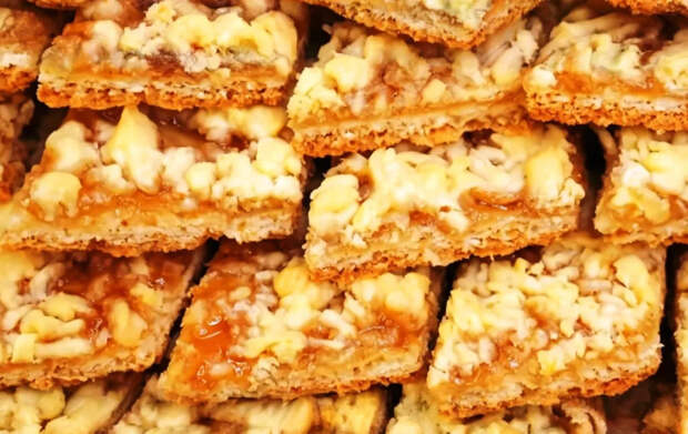 Всего 20 минут в духовке и гора печенья готова: делюсь рецептом на сливочном масле — тает на языке