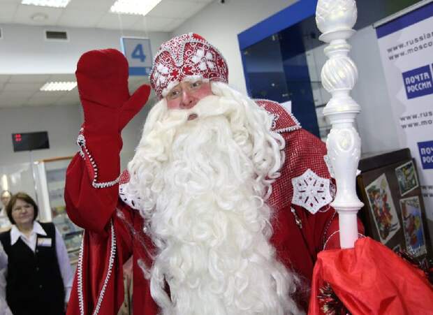 На Капустинском пруду заметили снежного Деда Мороза