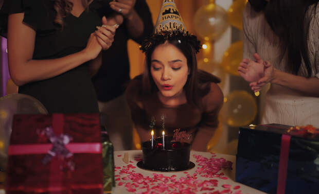 Девушка захотела бесплатно прорваться на вечеринку подруги и прослыла стервой