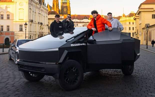 Tesla Cybertruck запрещен в Европе, но там нашли выход (очень странный)