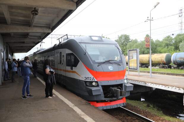 График движения поездов, курсирующих через “Трикотажную”, изменится 12 и 13 июня