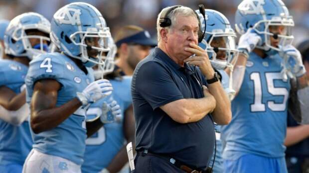 mack-brown-absolutely-lost-it-refs-awful-pass-interference-call-north-carolina