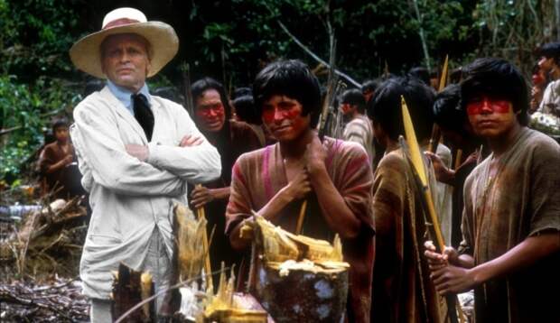 Кадр из фильма «Фицкарральдо» режиссера Вернера Херцога. Кадр из фильма «Фицкарральдо» режиссера Вернера Херцога.