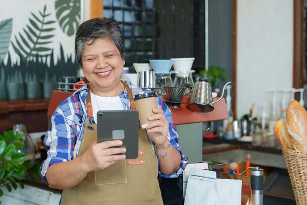 Глава НАПФ Беляков посоветовал копить на пенсию с первой зарплаты